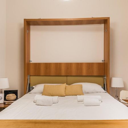 The Best Rent - Two-Bedroom Apartment Near Fori Imperiali Rome Luaran gambar