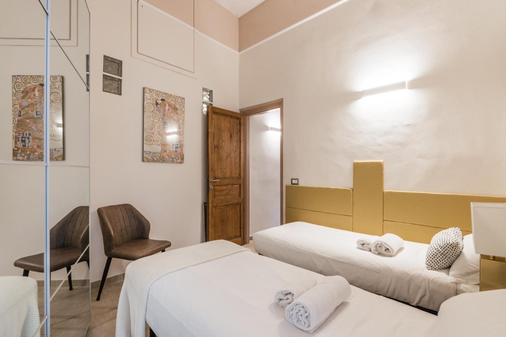 The Best Rent - Two-Bedroom Apartment Near Fori Imperiali Rome Luaran gambar
