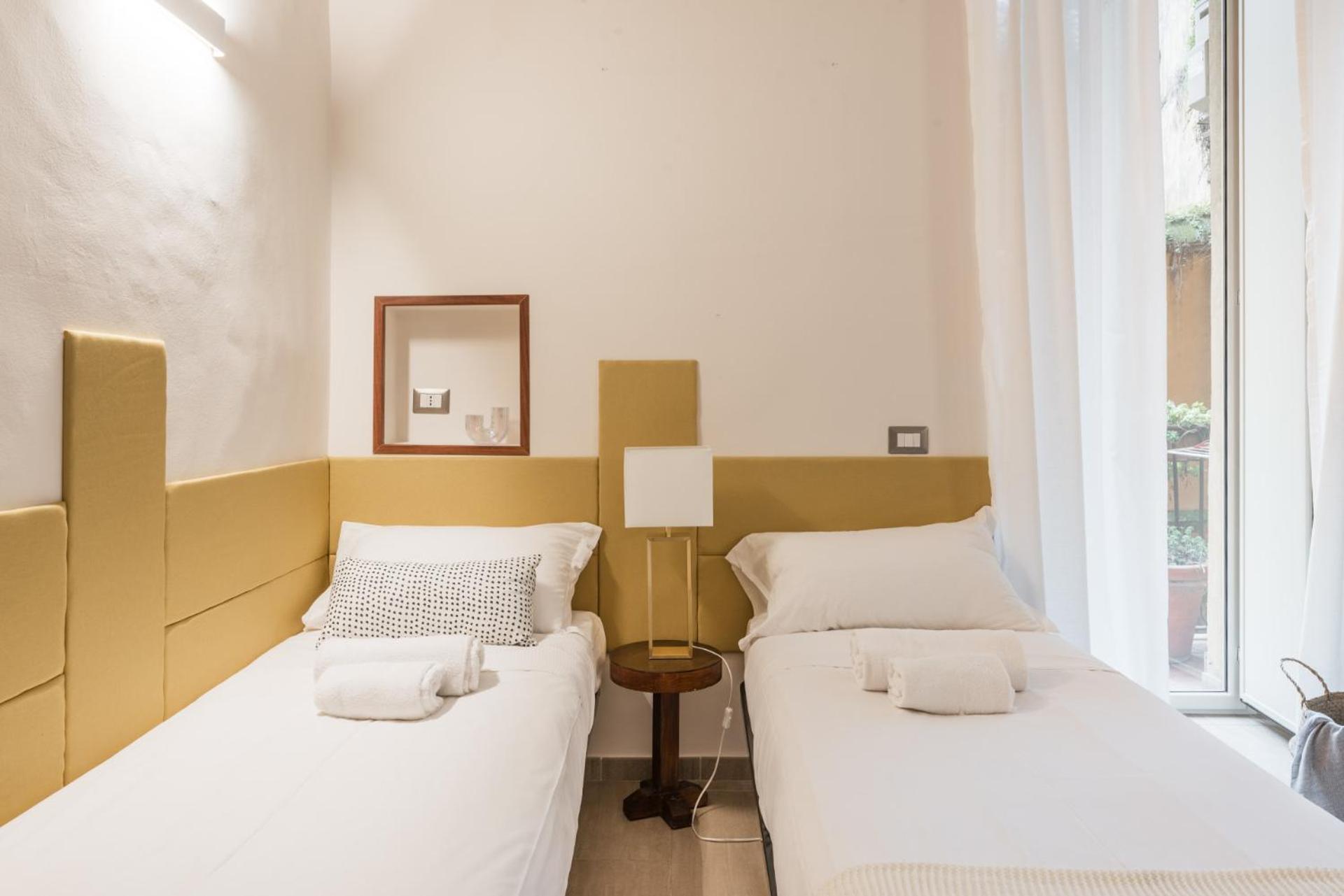 The Best Rent - Two-Bedroom Apartment Near Fori Imperiali Rome Luaran gambar
