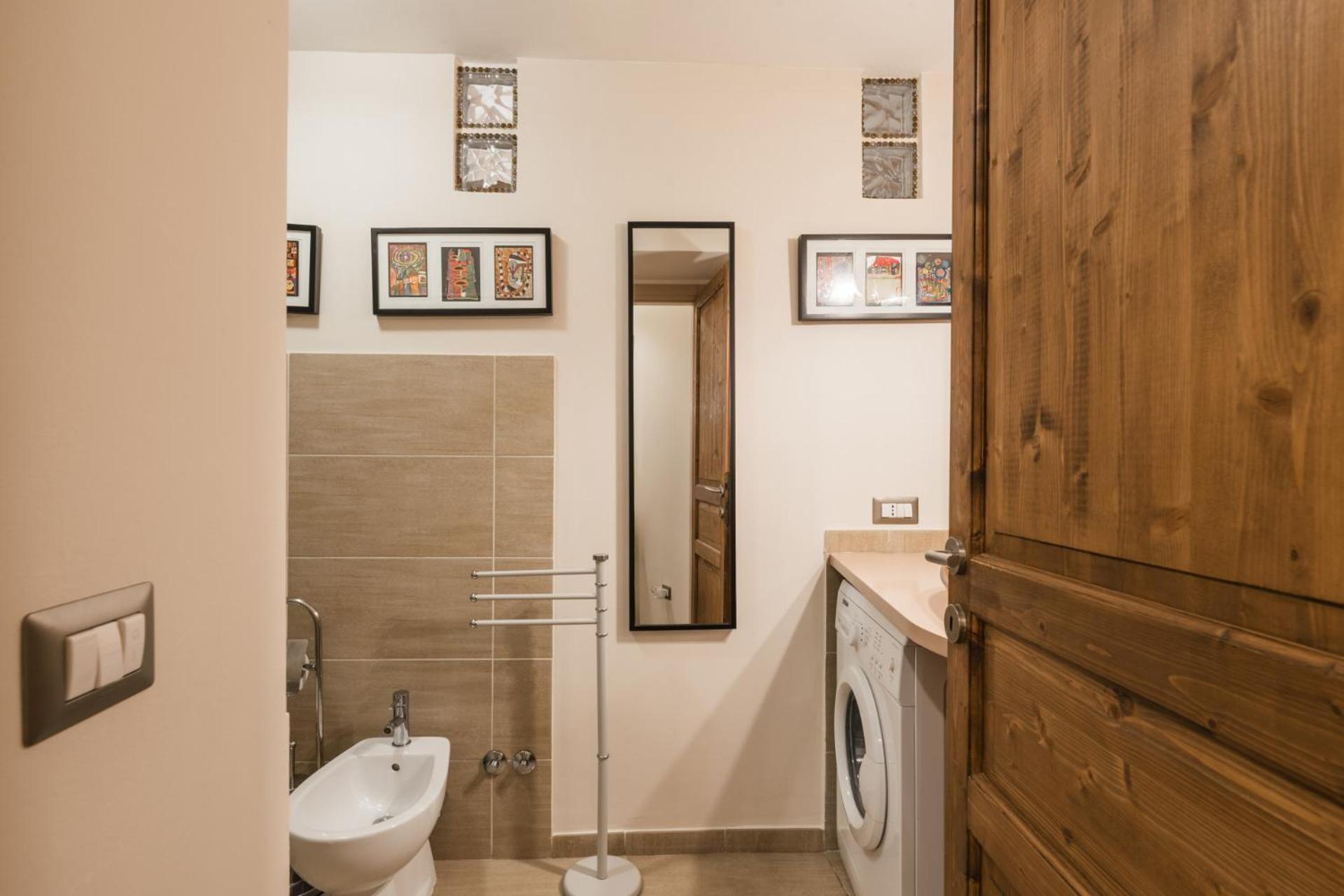 The Best Rent - Two-Bedroom Apartment Near Fori Imperiali Rome Luaran gambar