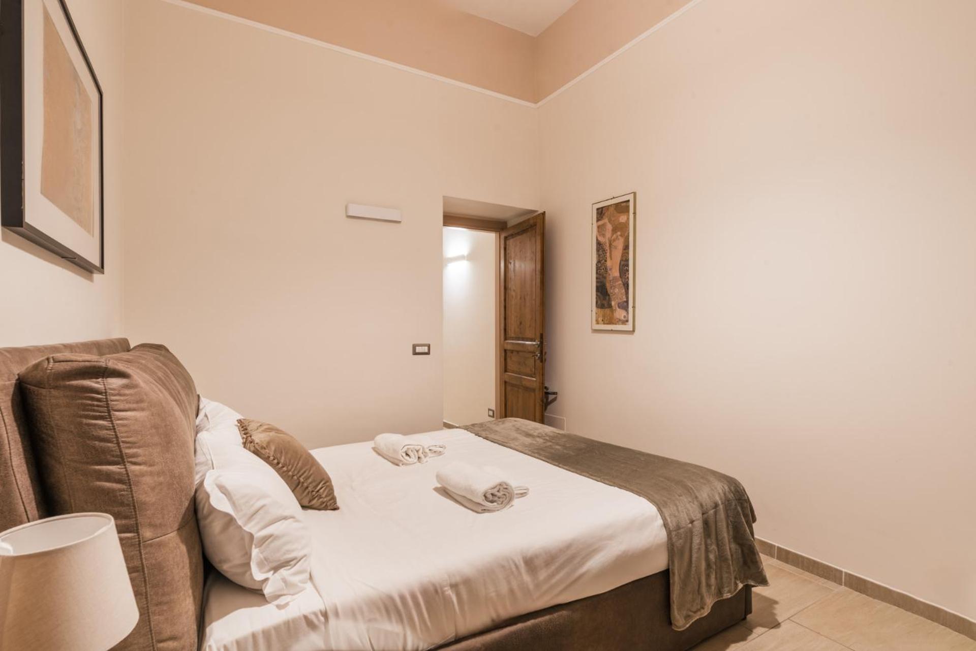 The Best Rent - Two-Bedroom Apartment Near Fori Imperiali Rome Luaran gambar